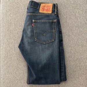 Levis Straight Leg Jeans